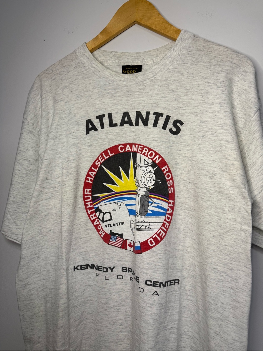 Atlantis Space Centre Graphic Astronomy Space T-shirt XL